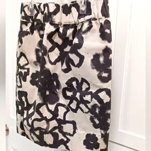 Simply Vera Wang Floral Skirt with Pockets Ivory and Grey